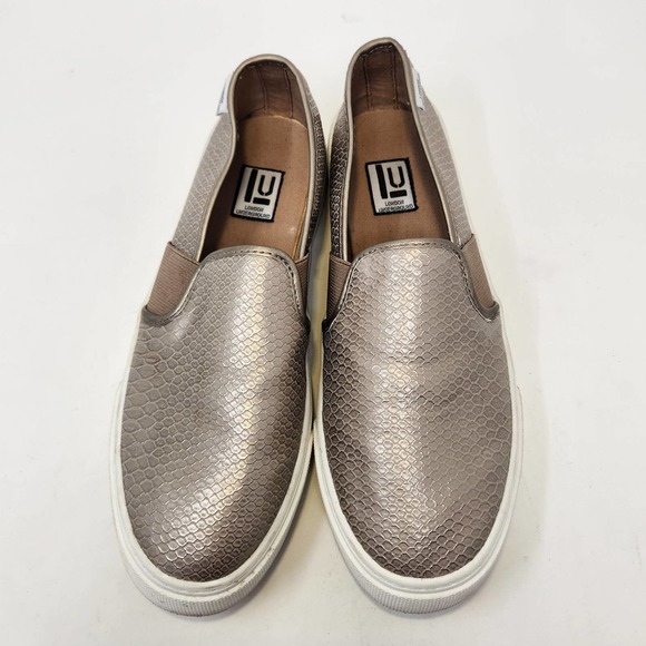 London Underground Womens Cyprus Slip On Sneakers 8.5M Metallic Gold Snake Print - Picture 2 of 9